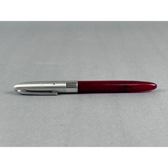 Wearever Made in USA Fountain Pen Translucent Red Plastic and Chrome Cap 1950-60 - Picture 4 of 5